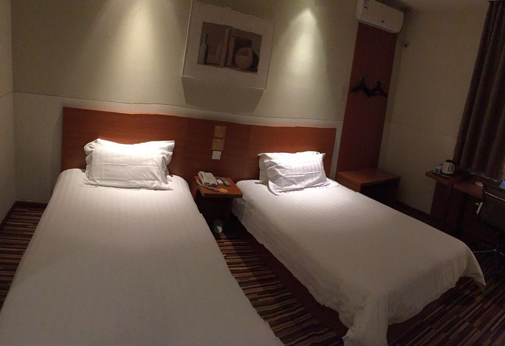 Goldmet Inn Changzhi Bayi Square Zewnętrze zdjęcie